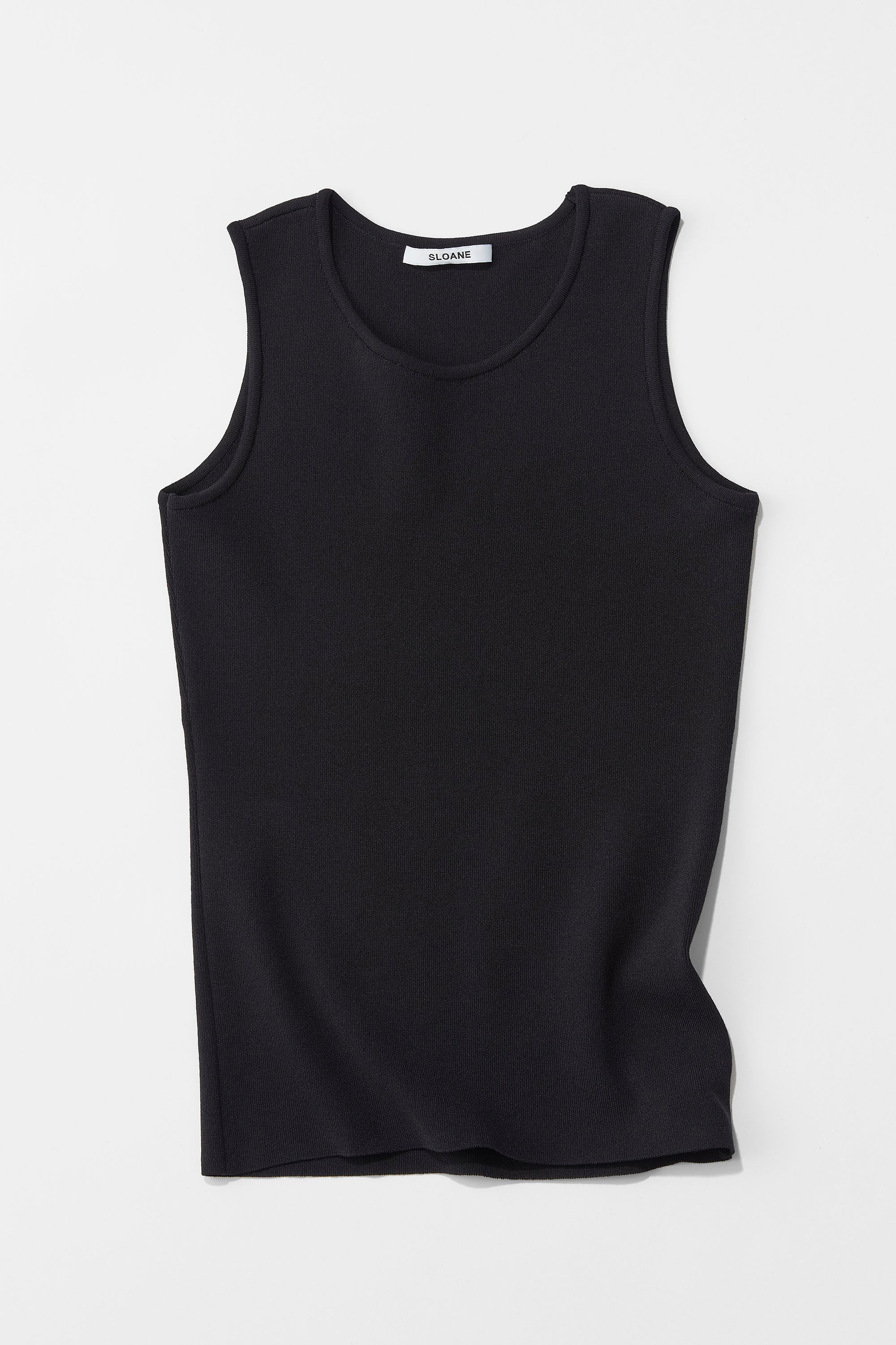 マイルドアメリカンな大人のニットタンク