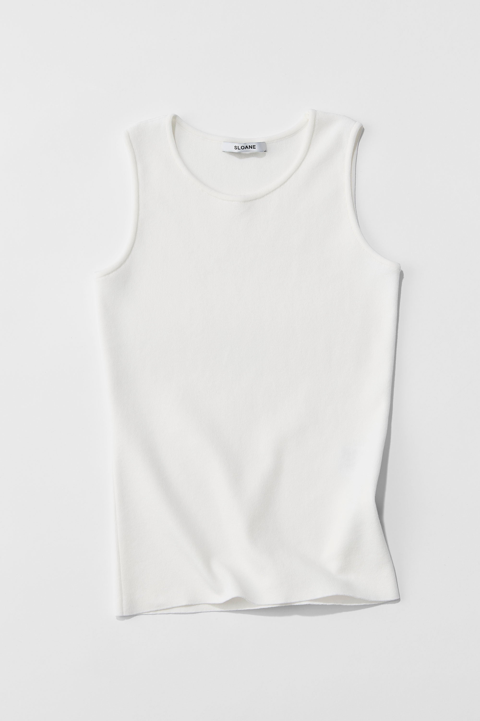 マイルドアメリカンな大人のニットタンク