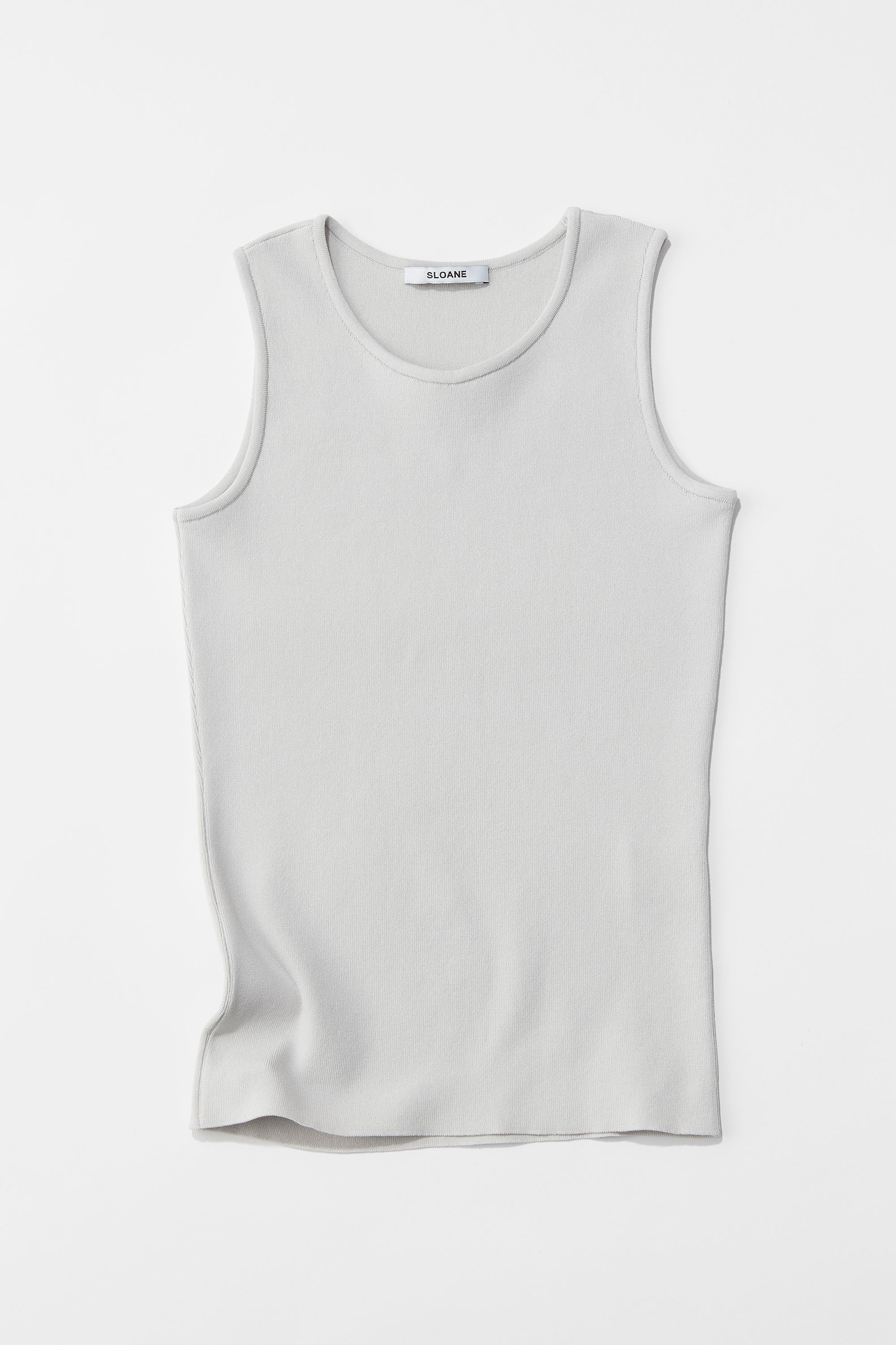 マイルドアメリカンな大人のニットタンク