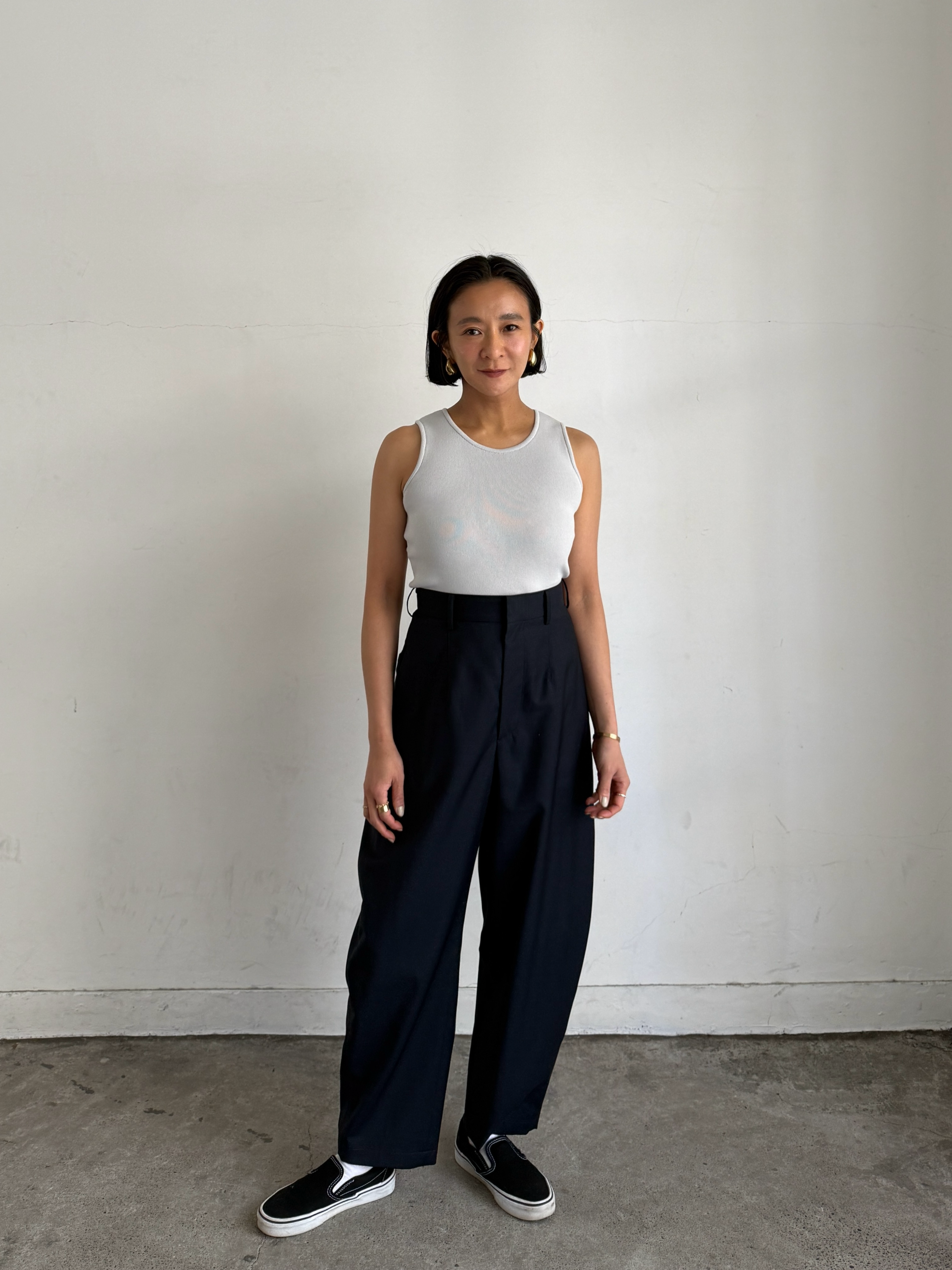 マイルドアメリカンな大人のニットタンク