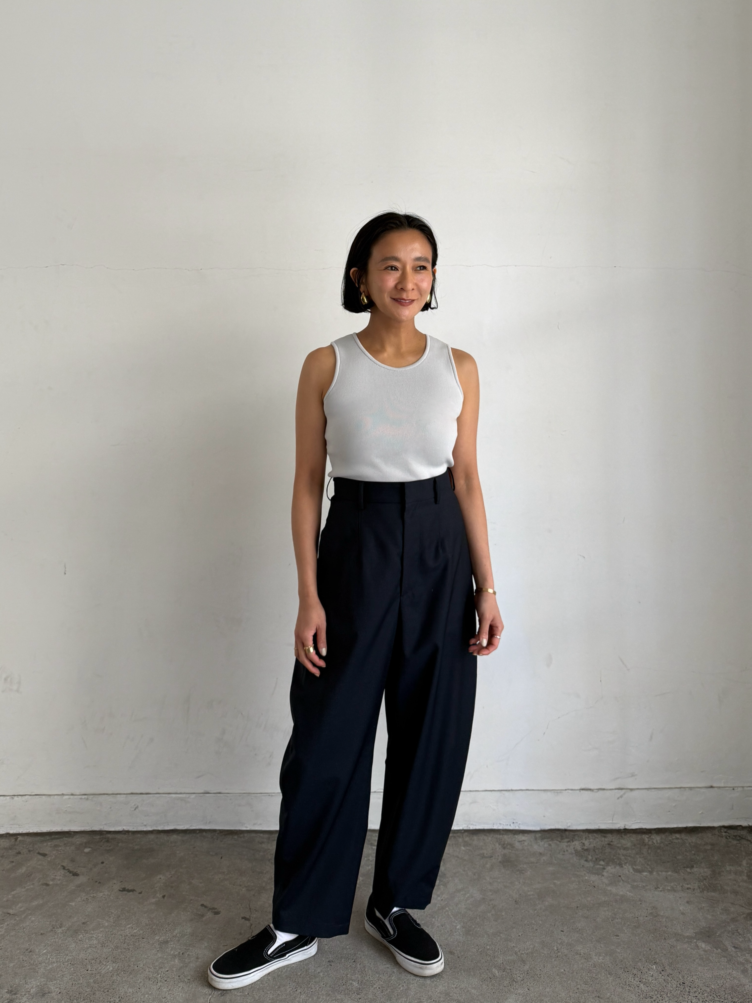 マイルドアメリカンな大人のニットタンク