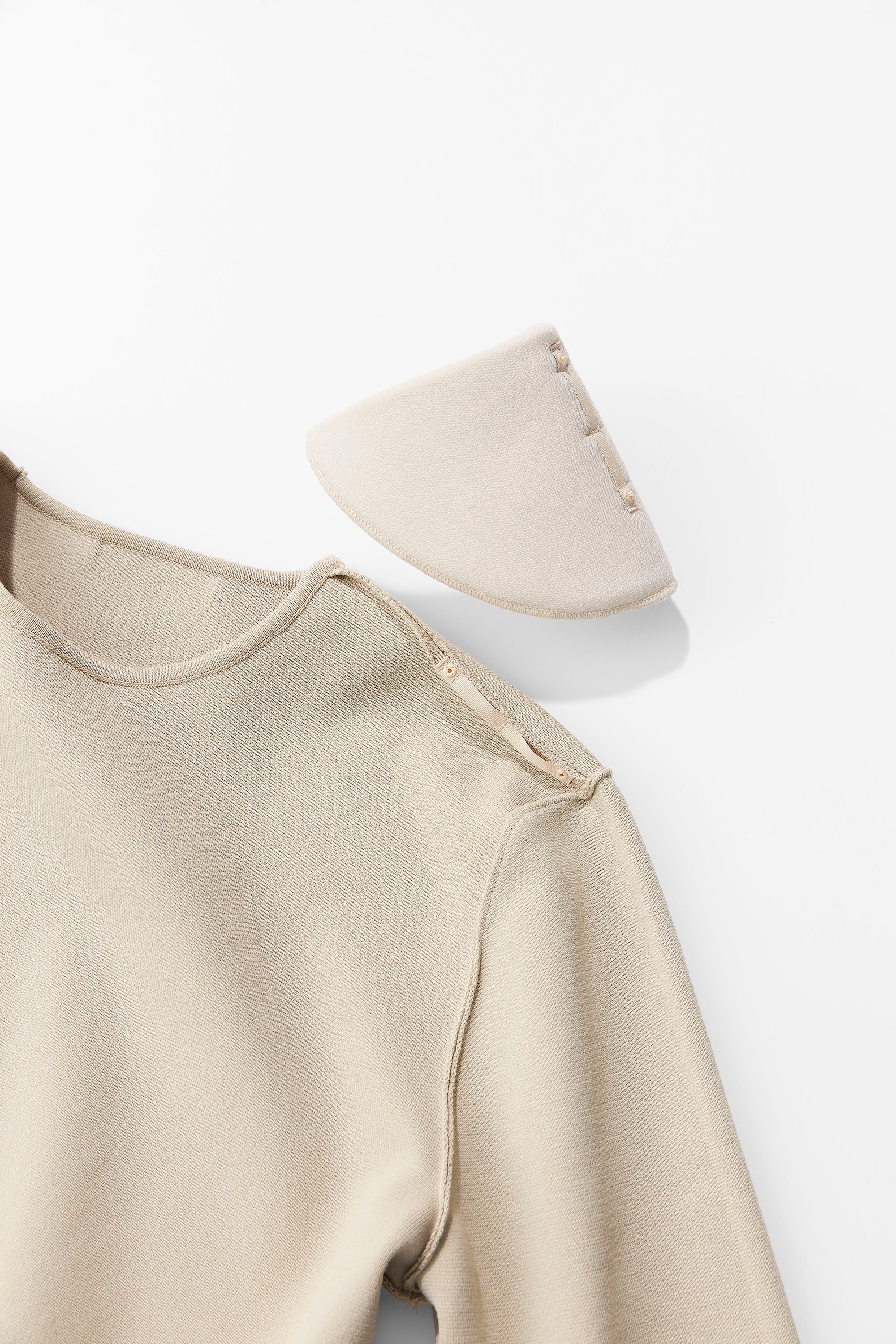 SLOANE boutique310 肩で魅せるニット 肩で魅せるニット