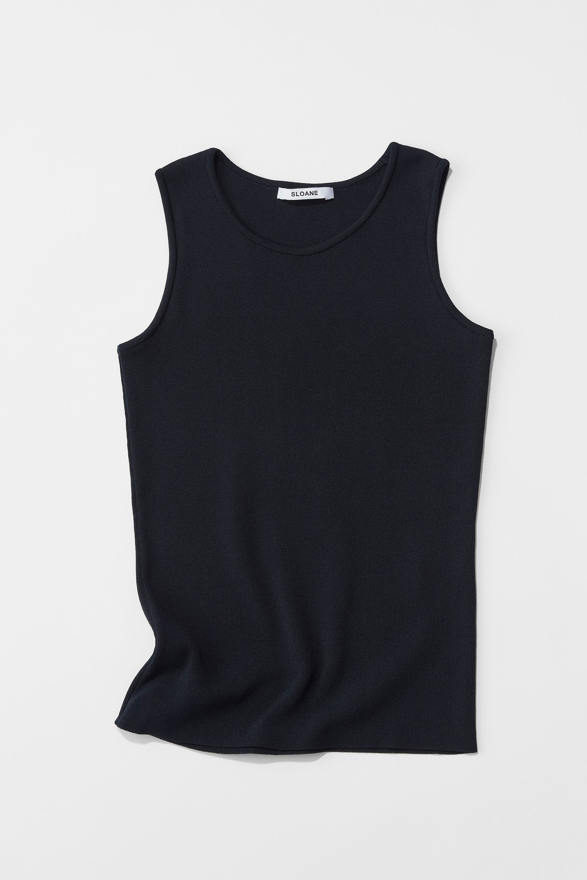 マイルドアメリカンな大人のニットタンク