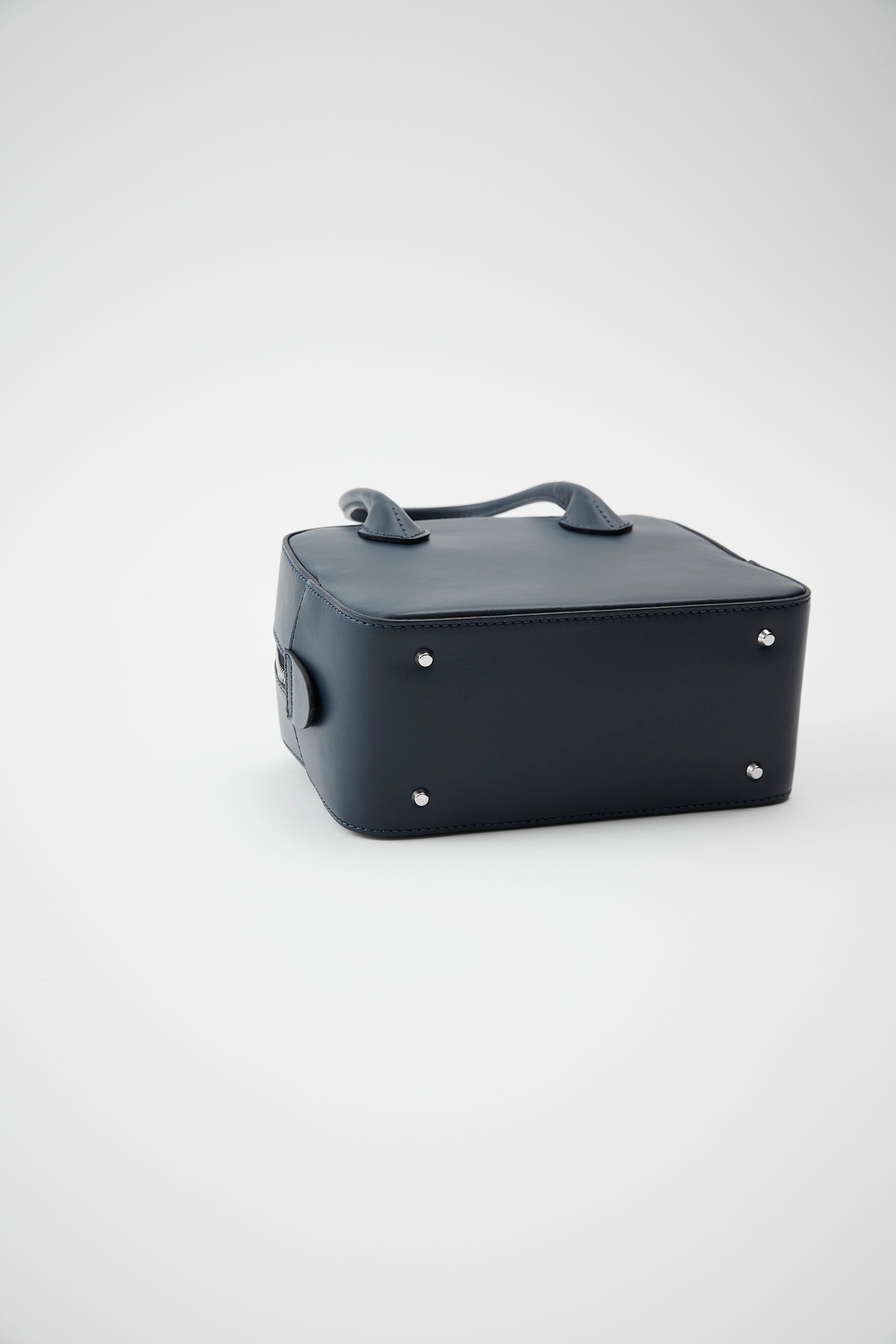 boutique310 BOX BOSTON??? 佐藤佳菜子 ニンジャ バッグ 受注オーダー：7月上旬お届け予定】BOX BOSTON (S) NAVY SMOOTH