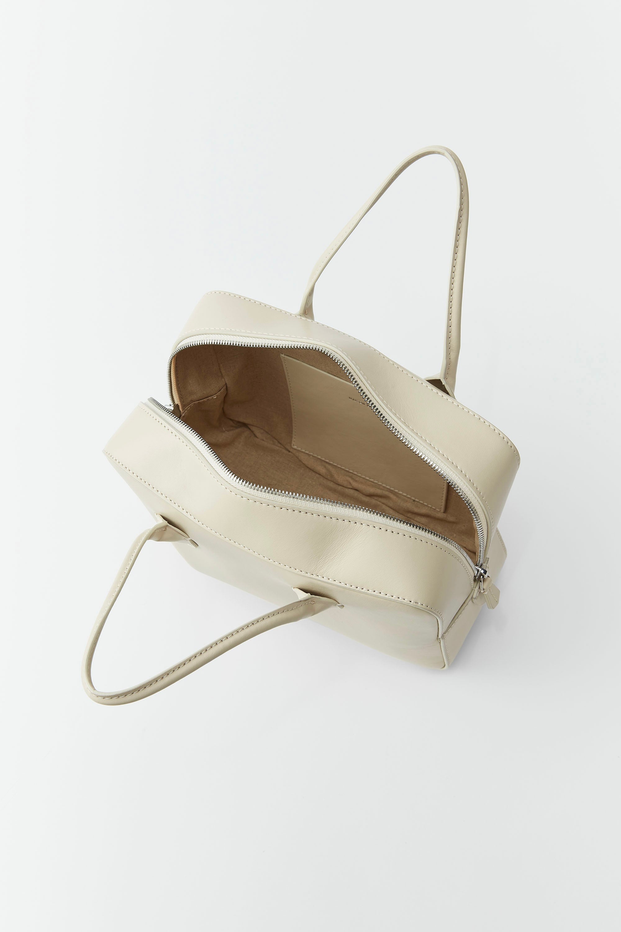 BOX BOSTON (M) BISCUIT SMOOTH